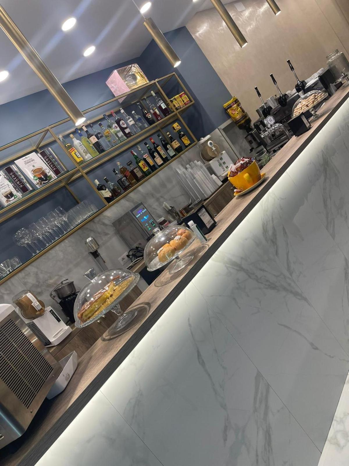 Terminal Couette-café *